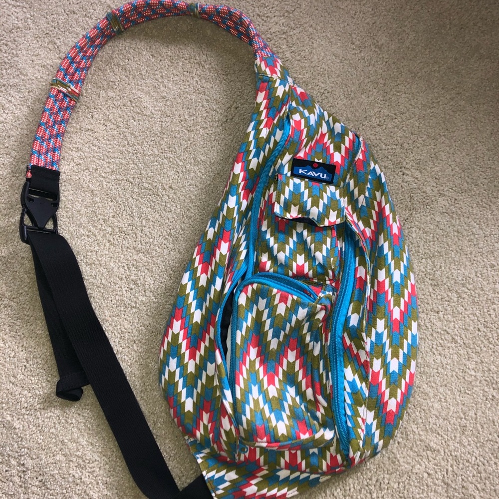 one strap over the shoulder kavu bag